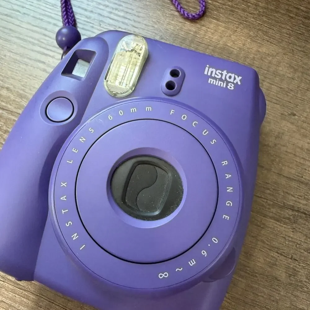 FujiFilm Instax Mini 8 Polaroid Camera Grape Purple Instant Film Handheld Retro